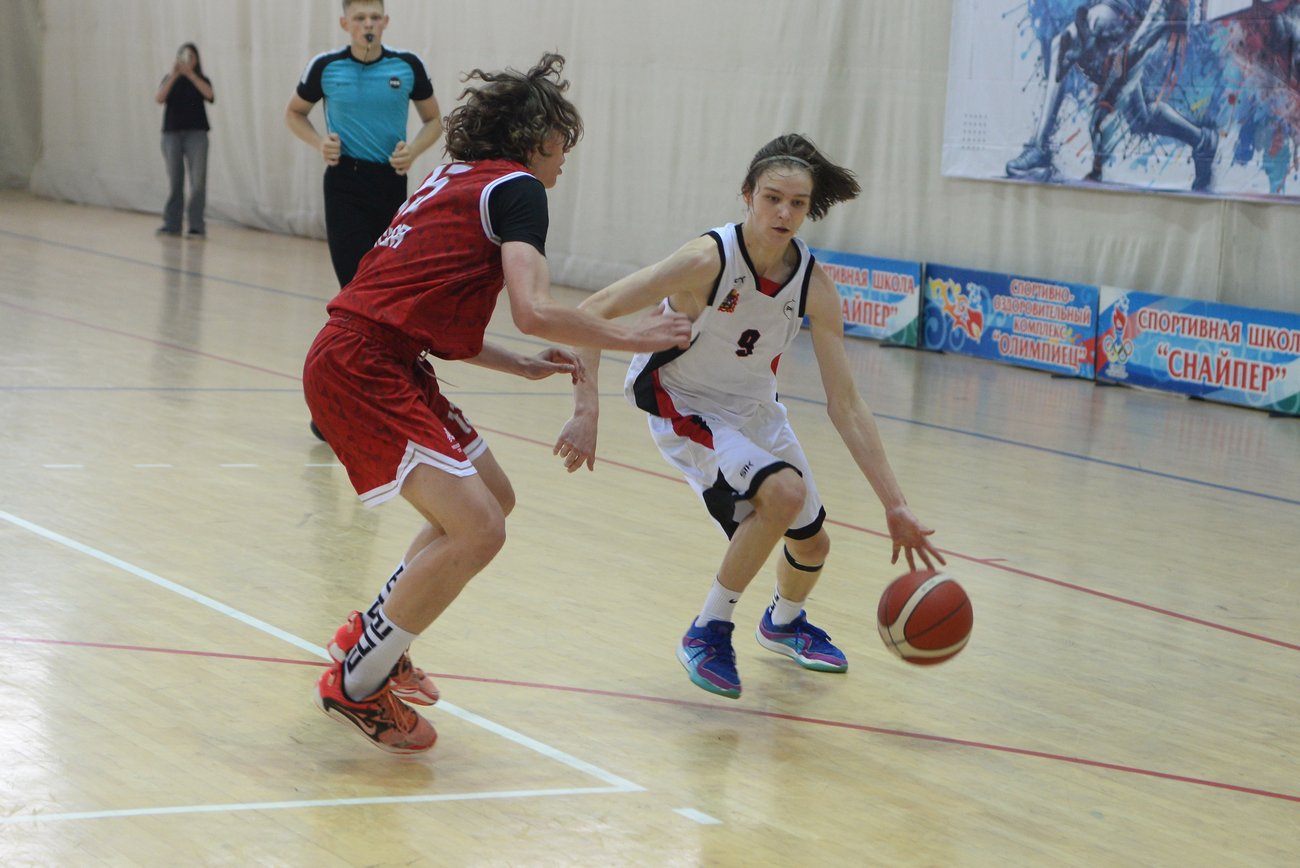 XII летняя спартакиада учащихся России. Баскетбол (юноши). Салават. Фото Павла Бизикина