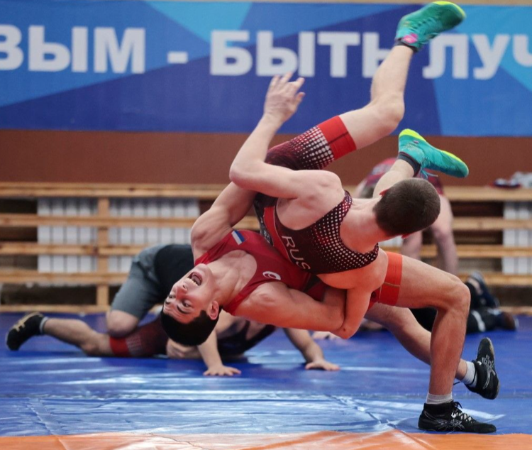 Борьба греко-римская - Владивосток U17 - фото-заставка2