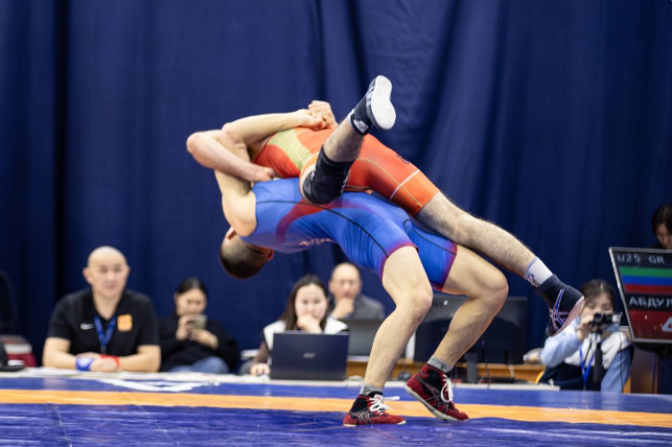 Борьба - Якутск - чемпионат 2024 среди студентов - фото1