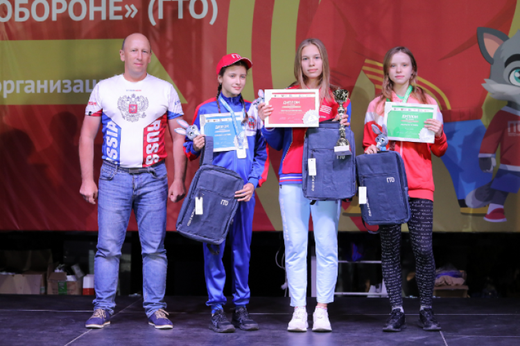 Фестиваль ГТО среди школьников в Артеке - фото24