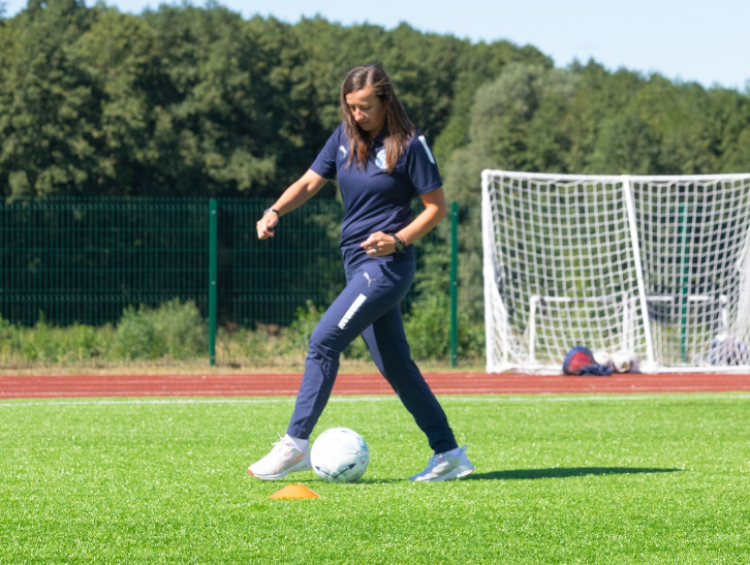 Футбол в школе - уроки от звезд - фото18