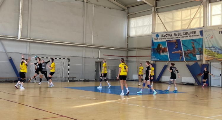 Гандбол - Астрахань 2024 девушки 2007-2008 - фото3