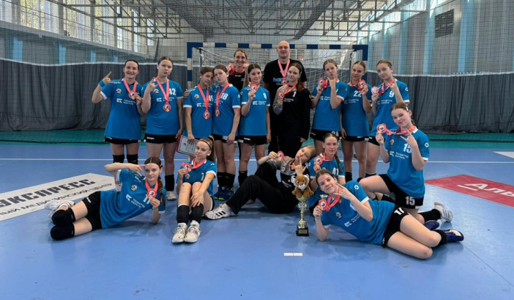 Гандбол - Астрахань 2024 - девушки U15 - фото1