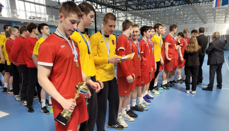 Гандбол - Астрахань юноши до 18 лет - фото1