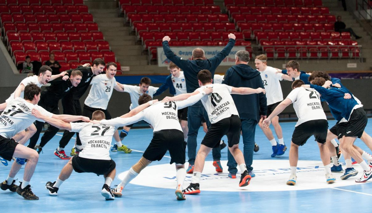 Гандбол - Астрахань юноши до 19 лет - фото1