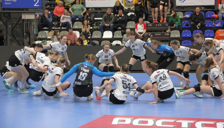 Гандбол - Ростов-на-Дону - девушки до 18 лет - фото1