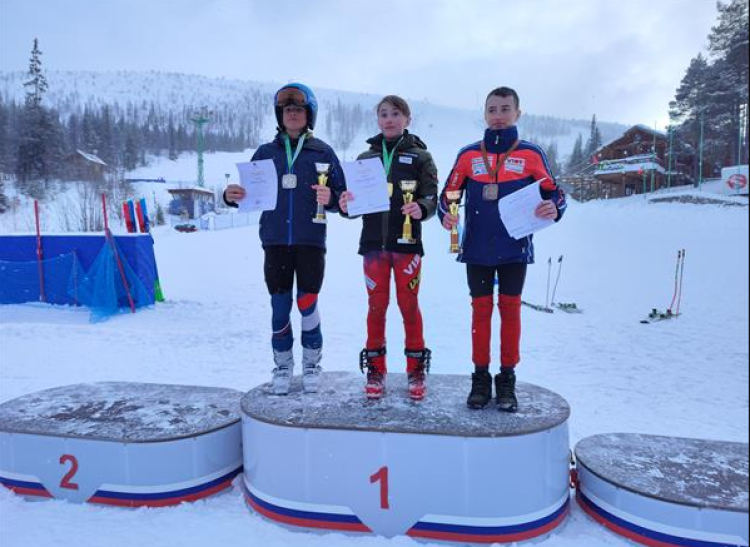 Горные лыжи - Полярные Зори - приз филиала Росэнергоатом - фото2