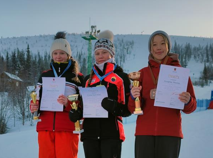 Горные лыжи - Полярные Зори - приз филиала Росэнергоатом - фото5