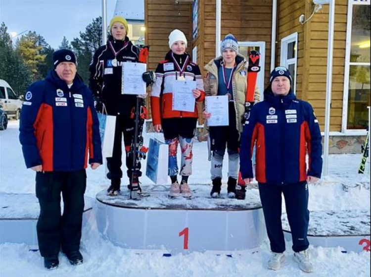 Горные лыжи - Полярные Зори - слалом U14 - фото2