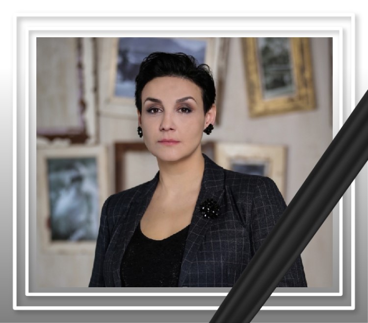 Истягина-Елисеева - фото с трауром