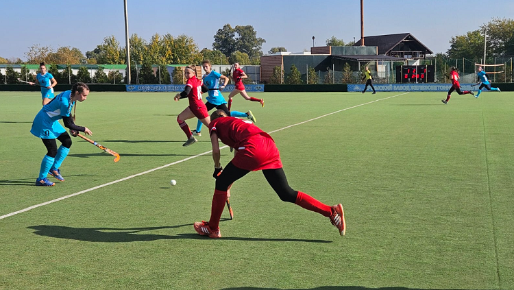 Хоккей на траве - Крымск 2024 юниорки 15-21 год - фото2