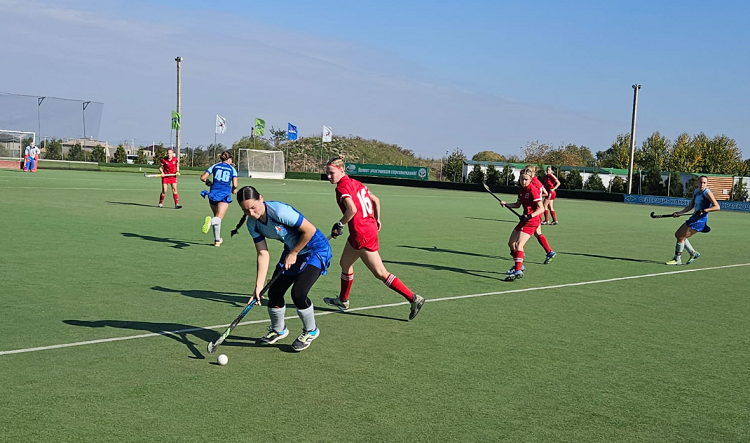 Хоккей на траве - Крымск 2024 юниорки 15-21 год - фото3