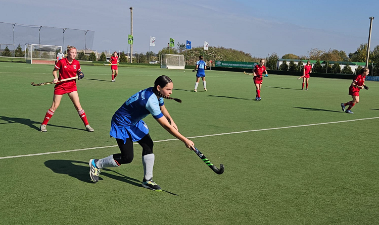 Хоккей на траве - Крымск 2024 юниорки 15-21 год - фото4