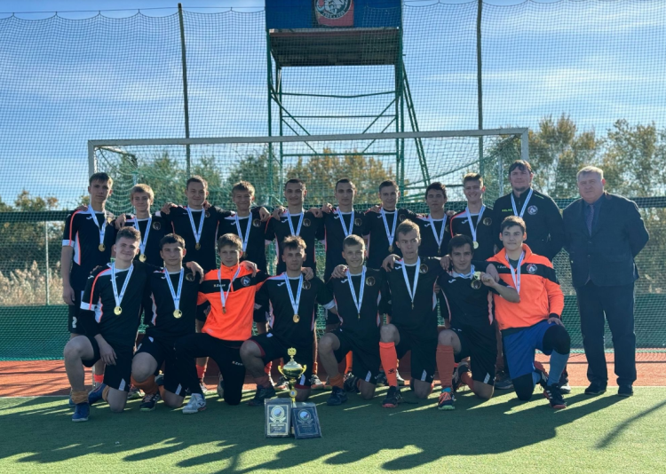 Хоккей на траве - Кулешовка юноши 15-21 год - фото1