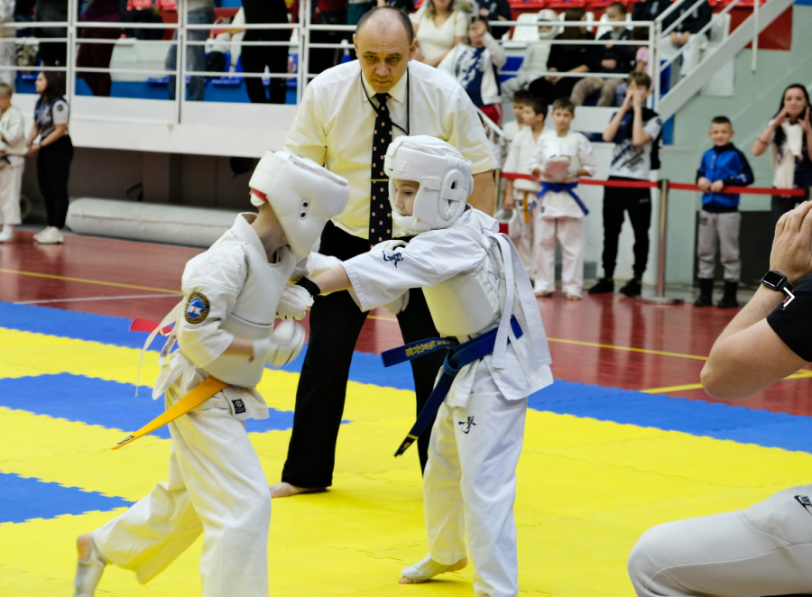 Киокусинкай - Новосибирск 12-17 лет - фото2