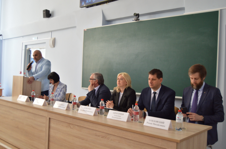 Конференция в СГУ Актуальные вопросы студенческого спорта - Саратов 2024 - фото2