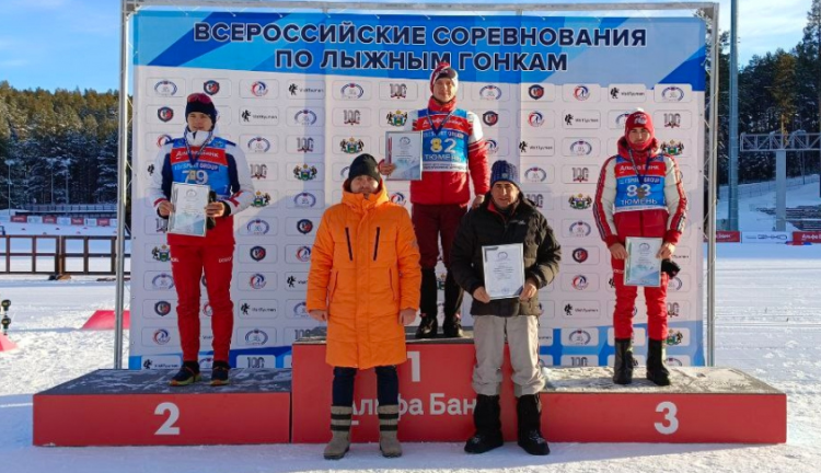 Лыжи - Тюмень 19-20 лет 21-23 года - фото1