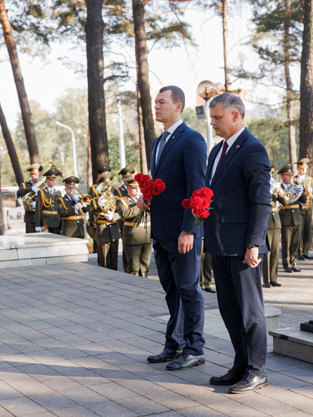 Новости министра - встречи в Минске с руководителями спорта Белоруссии и возложение цветов - фото10