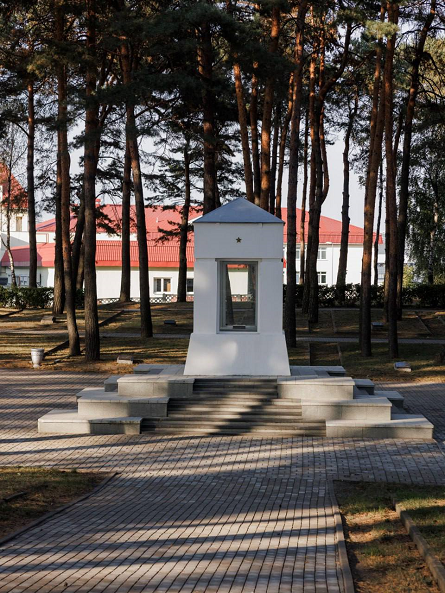 Новости министра - встречи в Минске с руководителями спорта Белоруссии и возложение цветов - фото16