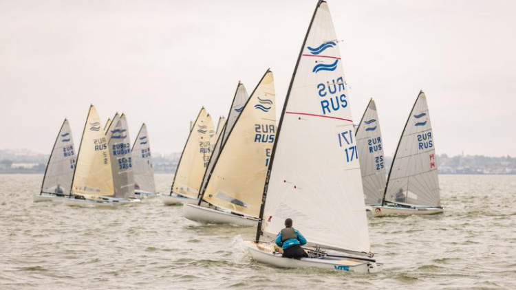 Парусный спорт - Таганрог Финн - фото1