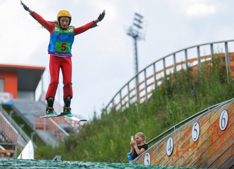 Прыжки с трамплина - Красноярск Енисейские зори 2023 - фото3