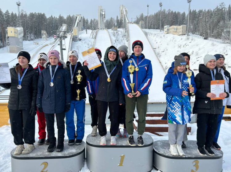 Прыжки с трамплина - Нижний Тагил 15-19 лет 2024 - фото5