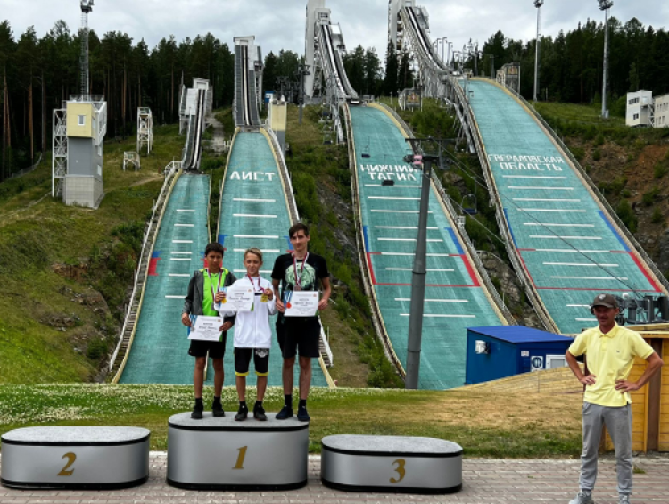 Прыжки с трамплина - Нижний Тагил - Малахитовая шкатулка - фото2