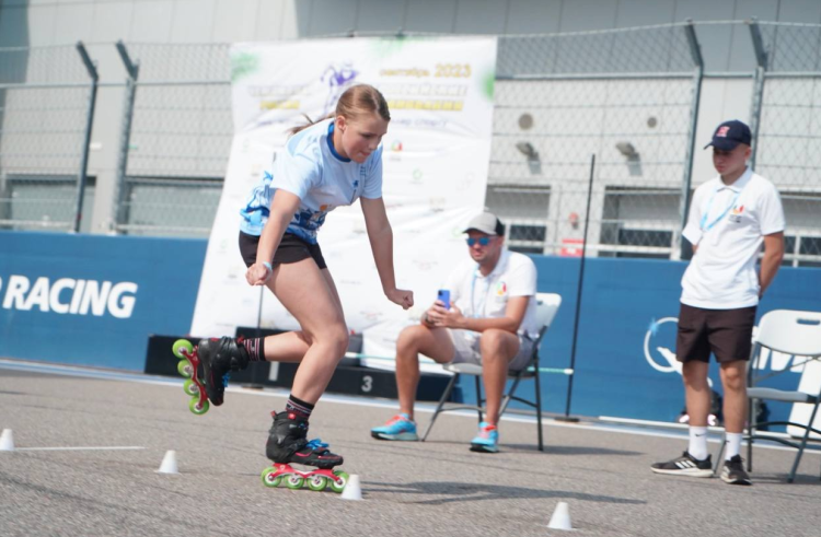 Роллер-спорт - Сириус - фристайл и спидскейтинг 8-18 лет - фото1