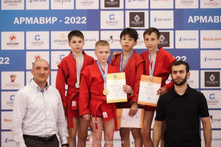 Самбо - Армавир 12-14 лет - итоги 2-го дня - фото1