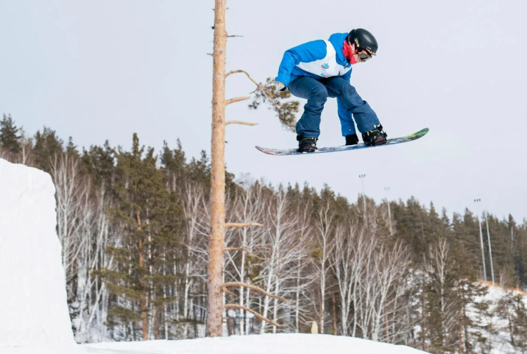 Сноуборд - ГЛК Солнечная долина в Челябинской области - фото2