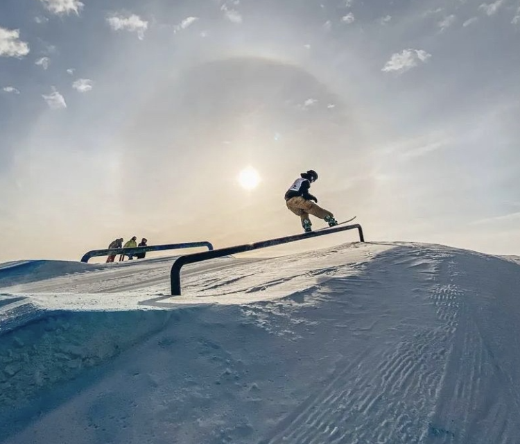 Сноуборд - ГЛК Солнечная долина в Челябинской области - фото4