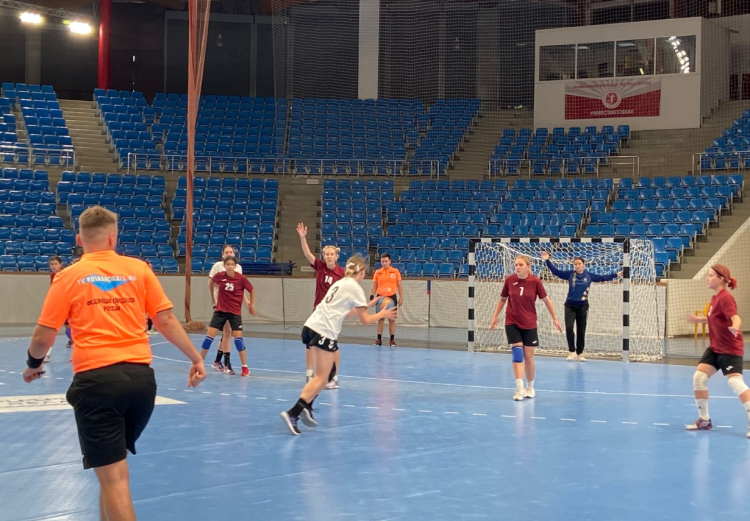 Спартакиада - гандбол девушки Астрахань - фото15