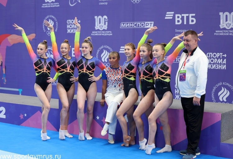 Спортивная гимнастика - Казань командное - юниорки 13-15 лет девушки 11-12 лет - фото8