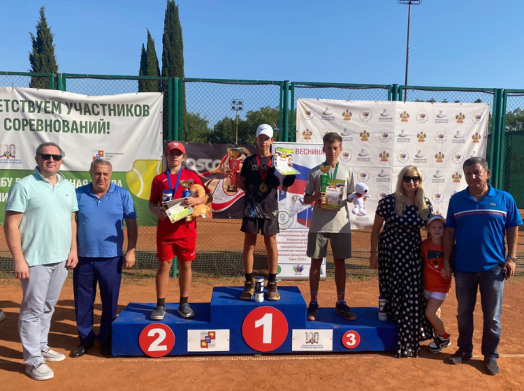 Теннис - Сочи на призы Весниной до 15 лет - фото1