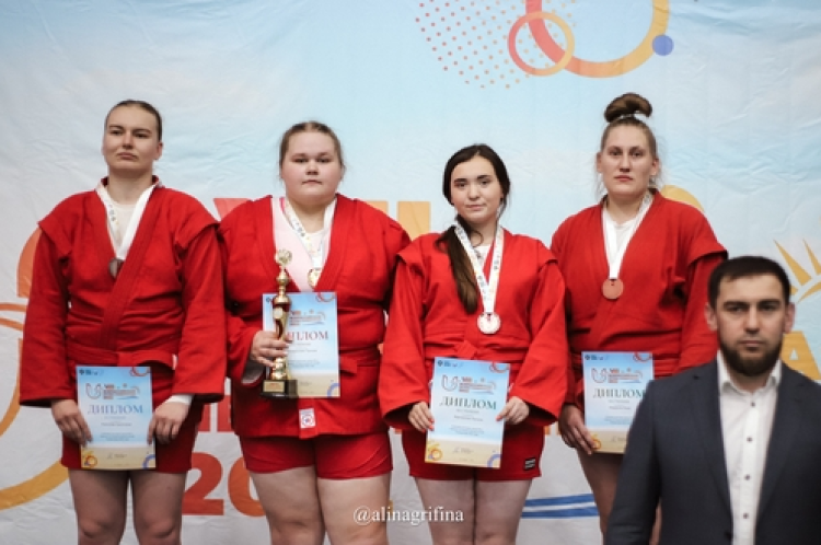 Универсиада - самбо Грозный - юниорки фото4