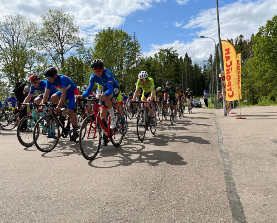 Велоспорт шоссе - Великие Луки 15-16 лет 17-18 лет - фото1