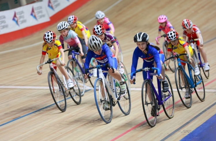 Велоспорт трек - СПб юниоры 19-22 года - фото1