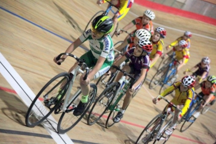 Велоспорт трек - СПб юниоры 17-18 лет - фото-заставка1