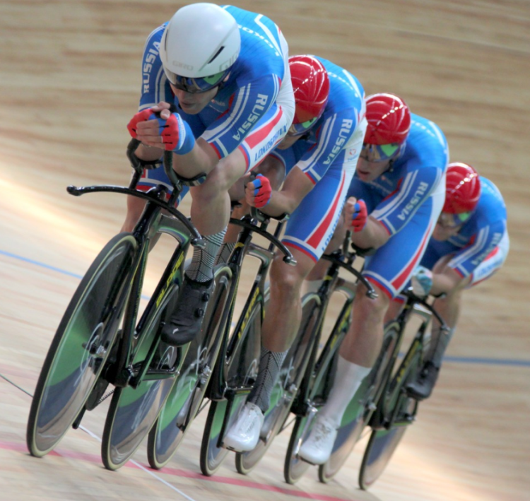 Велоспорт трек - СПб юниоры 17-18 лет - гонка по очкам - фото-заставка1